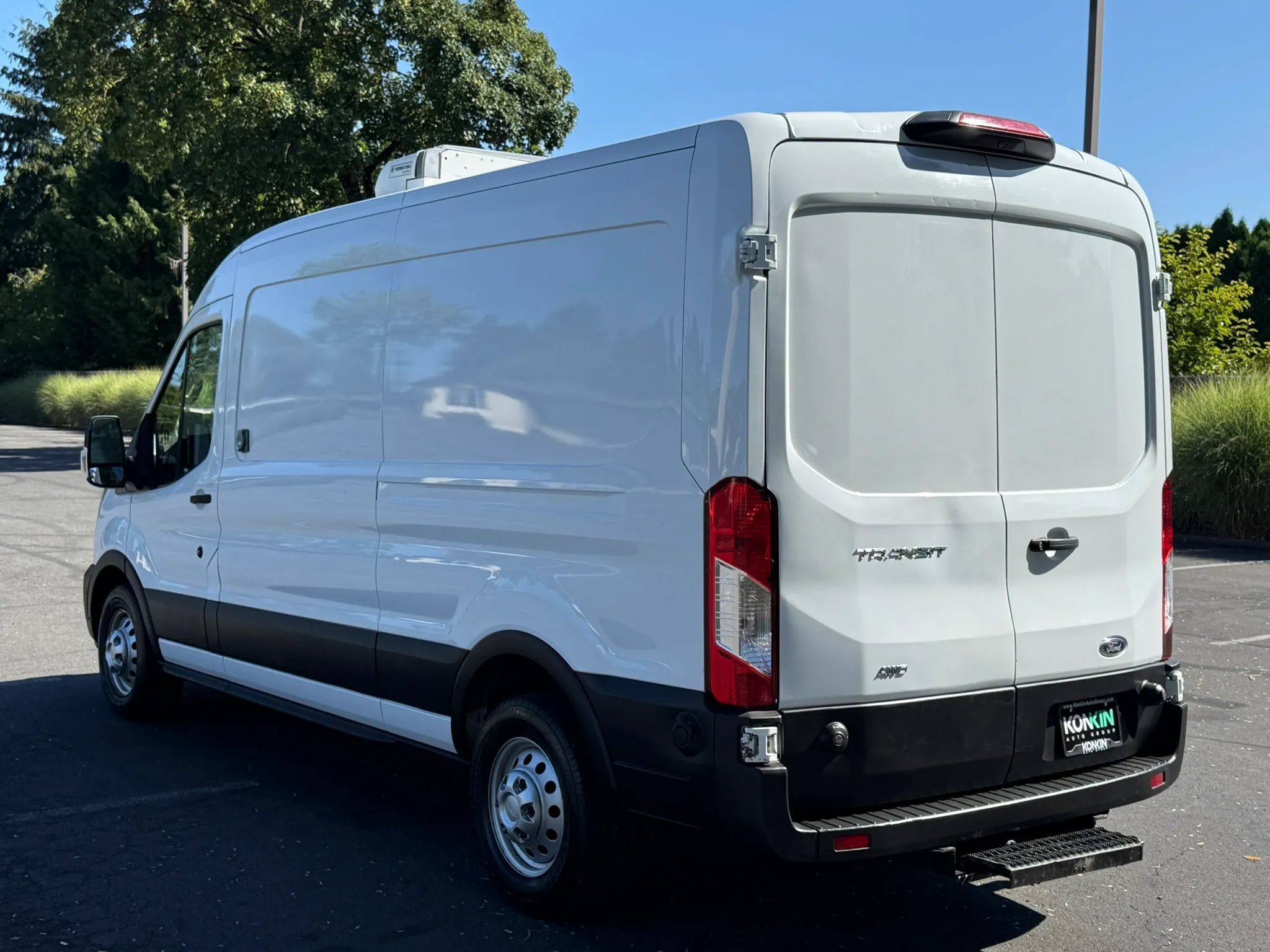 Used 2020 Ford Transit 250 Medium Roof AWD w/ Load Area Protection Package image 4