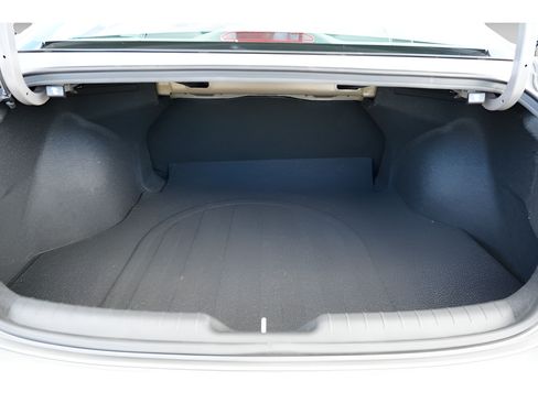 Certified 2023 Hyundai Elantra SE FWD image 11