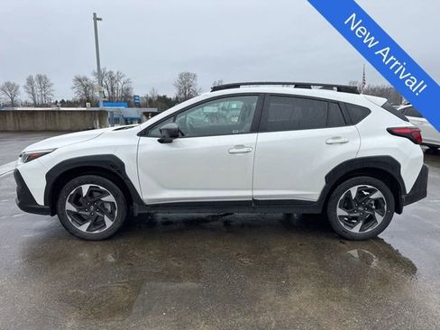 Used 2025 Subaru Crosstrek 2.5i Limited w/ Crosstrek Mirror Package image 4