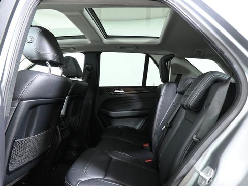 Used 2015 Mercedes-Benz ML 350 4MATIC image 7