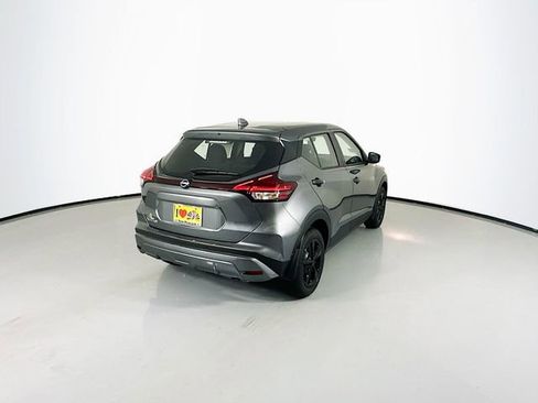 New 2025 Nissan Kicks Play S w/ Interior Electronics Package FWD image 8