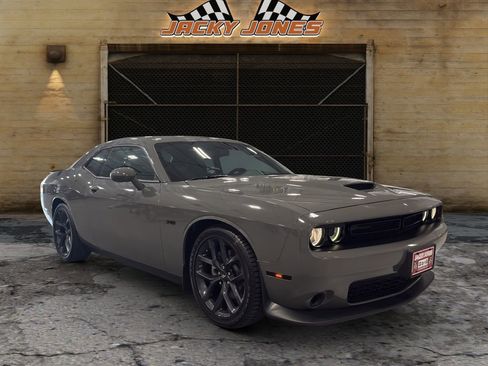 Used 2023 Dodge Challenger R/T w/ Blacktop Package RWD image 13