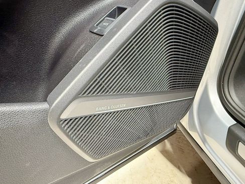 Used 2018 Audi Q5 2.0T Premium Plus w/ Premium Plus Package image 39