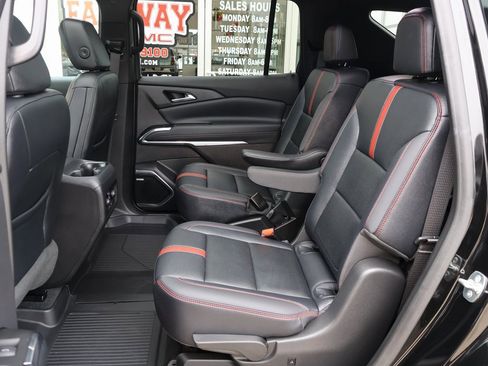 Certified 2024 Chevrolet Traverse RS w/ LPO, Floor Liner Package image 31