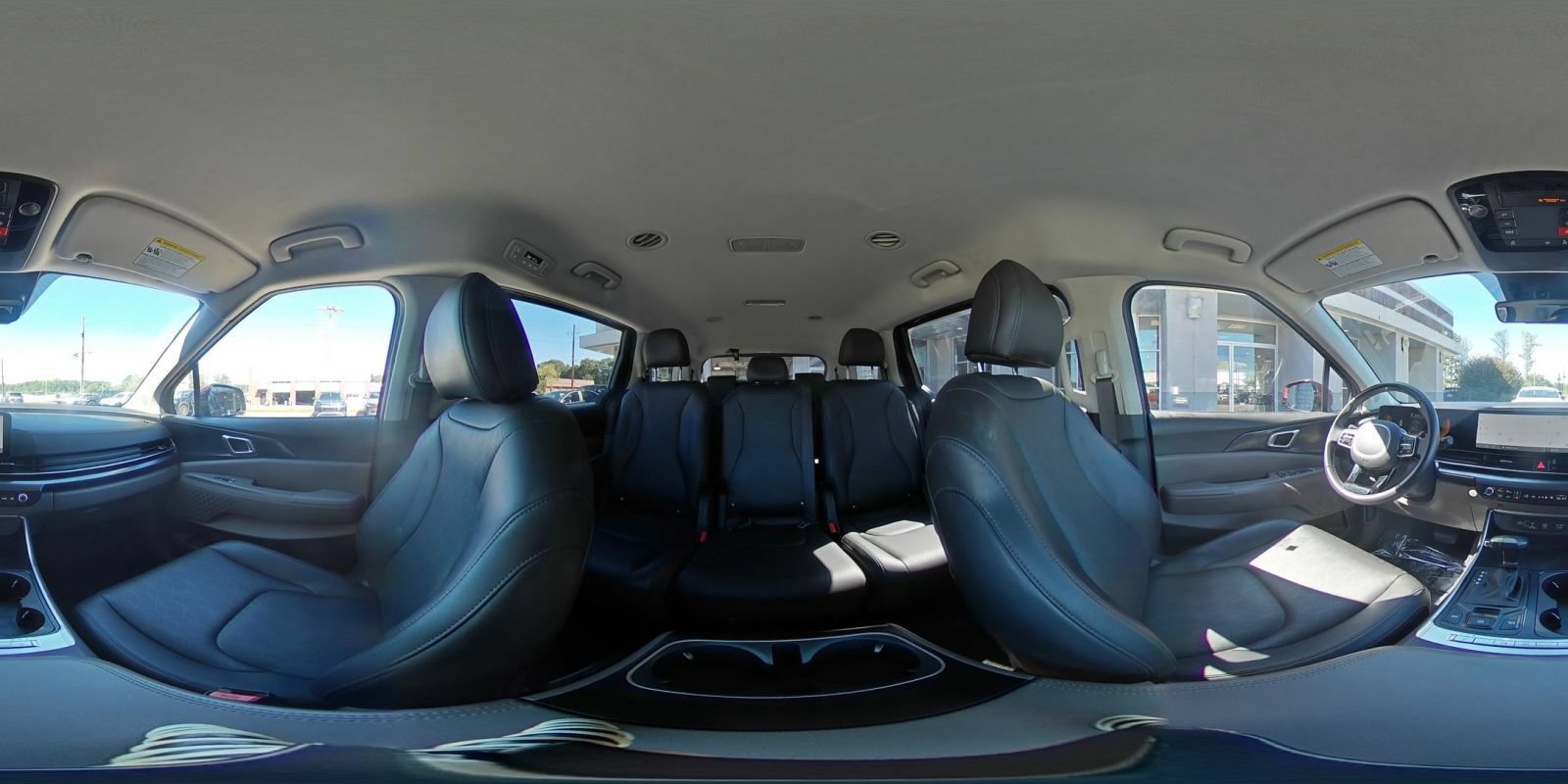 Used 2026 Kia Carnival FWD image 44