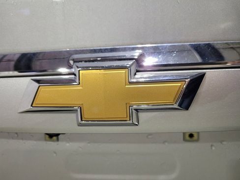 Used 2017 Chevrolet Equinox LT w/ Convenience Package image 59