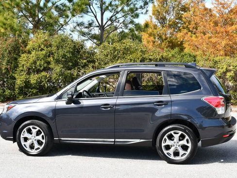 Used 2018 Subaru Forester 2.5i Touring w/ Popular Package #2 image 4