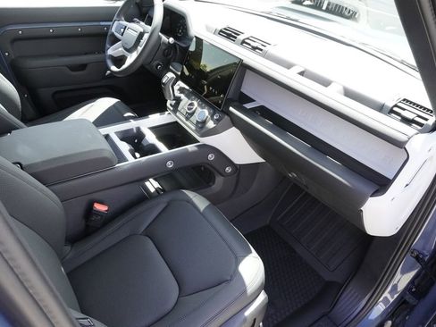 New 2026 Land Rover Defender 110 S image 22
