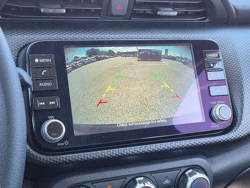 Used 2023 Nissan Kicks SV w/ Interior Electronics Package FWD image 14