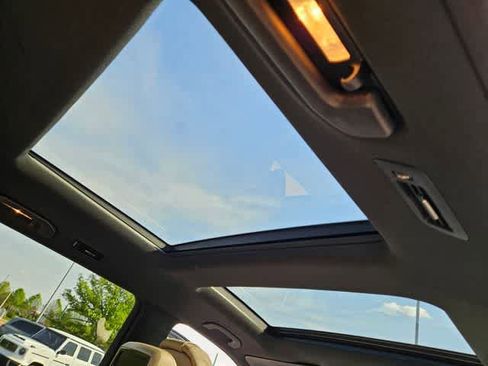 Used 2014 Mercedes-Benz GL 550 4MATIC image 22