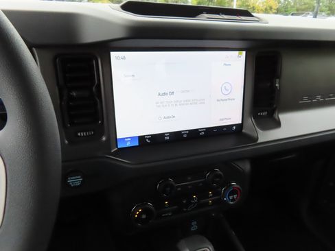 New 2025 Ford Bronco 4-Door image 10