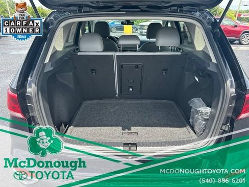 Used 2024 Volkswagen Taos SE AWD/4WD image 4