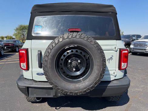 Used 2023 Ford Bronco Black Diamond AWD/4WD image 6