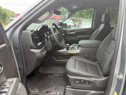 New 2026 Chevrolet Silverado 1500 LT Trail Boss w/ LT Trail Boss Premium Package AWD/4WD image 9