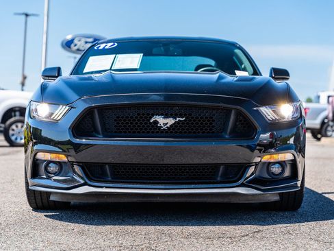 Used 2017 Ford Mustang GT Premium w/ Equipment Group 401A RWD image 2