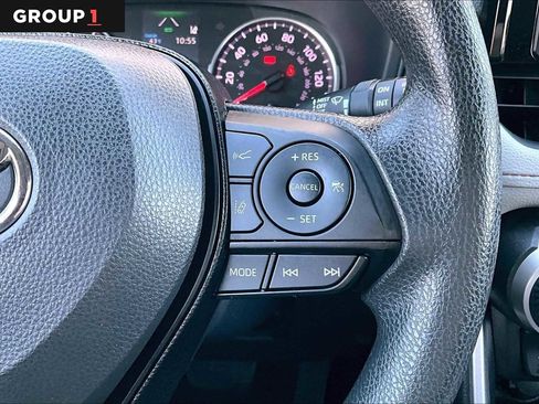 Used 2021 Toyota RAV4 XLE image 24