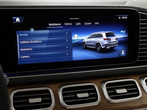 Certified 2026 Mercedes-Benz GLS 450 4MATIC image 19