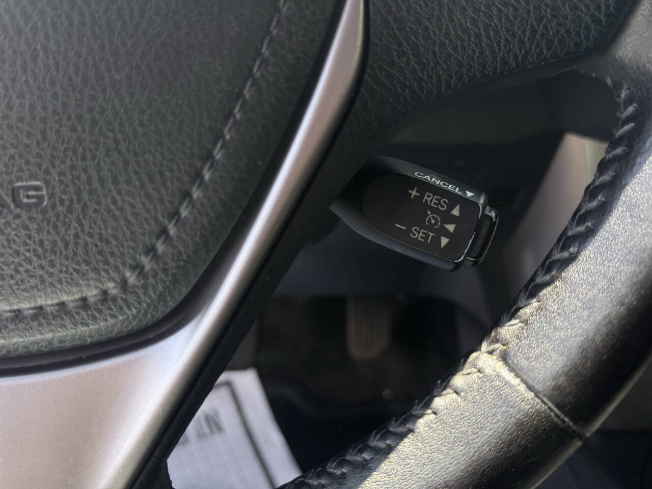 Used 2016 Toyota RAV4 XLE AWD/4WD image 17