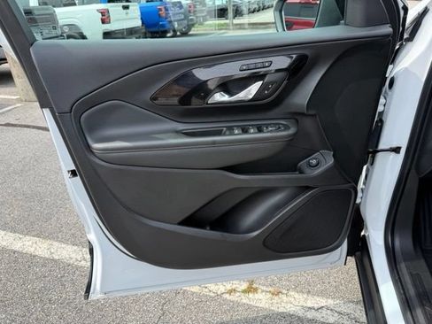 Used 2023 GMC Terrain AT4 AWD/4WD image 18