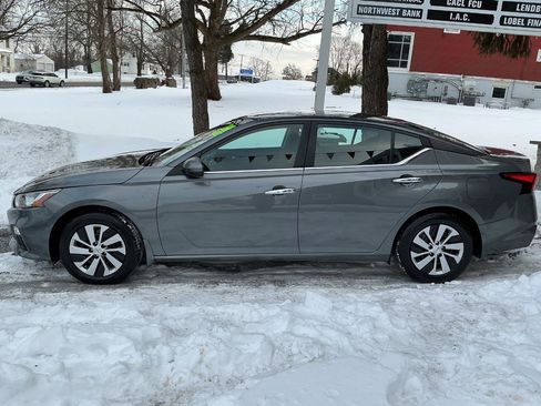 Used 2021 Nissan Altima 2.5 S image 8