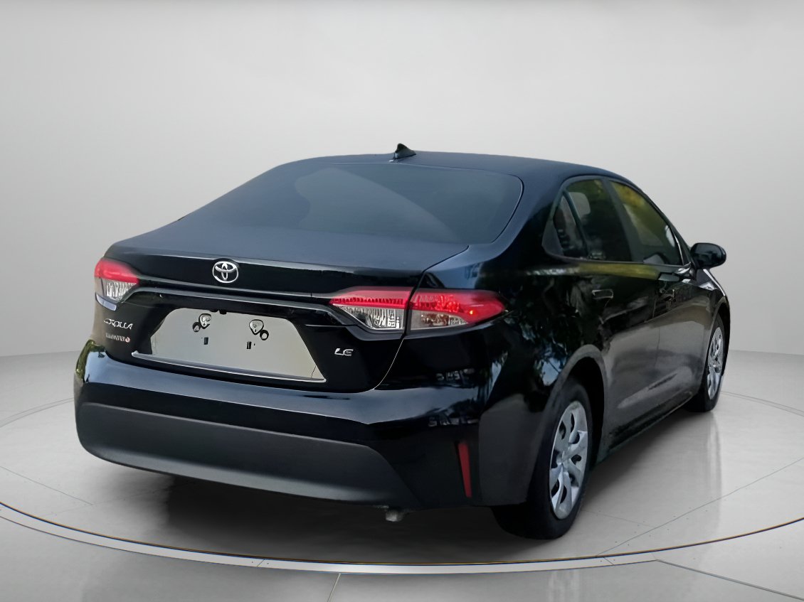 Used 2024 Toyota Corolla LE FWD image 26