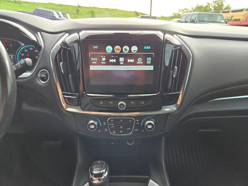 Used 2018 Chevrolet Traverse LT AWD/4WD image 21