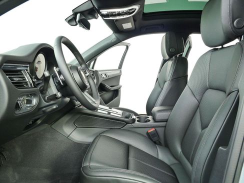 New 2026 Porsche Macan Turbo AWD/4WD image 5