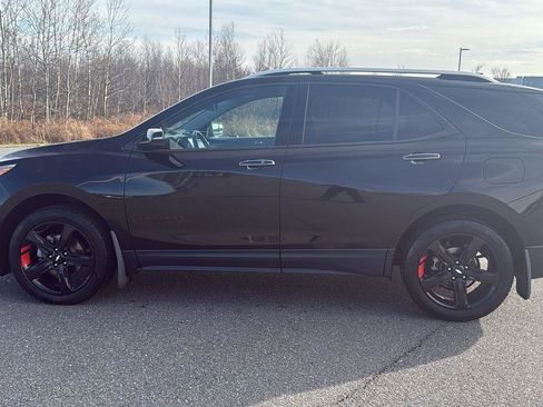 Used 2020 Chevrolet Equinox Premier w/ Premier Redline Edition image 13