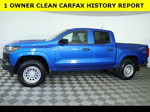 Used 2023 Chevrolet Colorado W/T w/ Advanced Trailering Package image 2