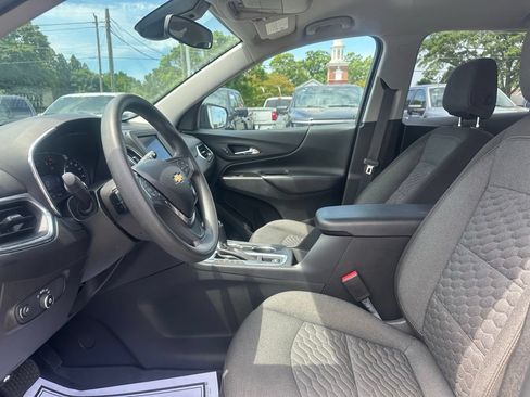 Used 2020 Chevrolet Equinox LT w/ LPO, Floor Liner Package AWD/4WD image 9