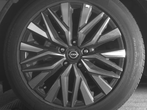 Used 2025 Nissan Altima 2.5 SV image 14