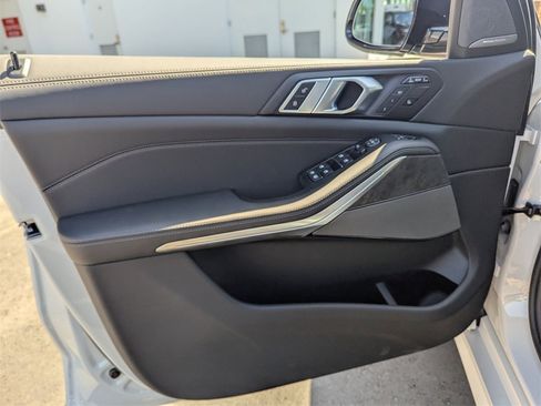 New 2026 BMW X7 xDrive40i image 13