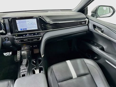 Used 2025 Toyota Camry SE FWD image 24
