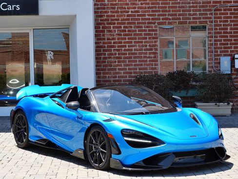 Used 2022 McLaren 765LT RWD image 1