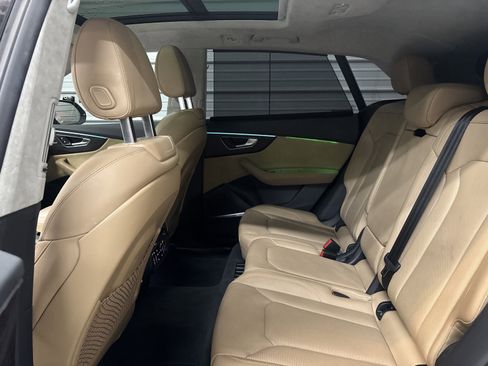 Used 2019 Audi Q8 Prestige w/ Luxury Package image 25