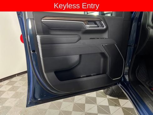 Used 2026 Chevrolet Silverado 2500 LT image 12