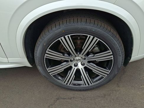 Certified 2022 Volvo XC90 T6 Inscription w/ Climate Package image 8