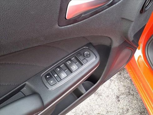 Used 2023 Dodge Charger SXT image 9