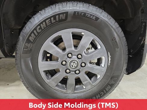 Certified 2025 Toyota Land Cruiser image 39