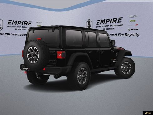 Used 2025 Jeep Wrangler Unlimited Rubicon w/ Safety Group AWD/4WD image 3