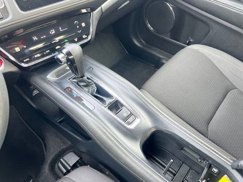 Used 2021 Honda HR-V EX image 26