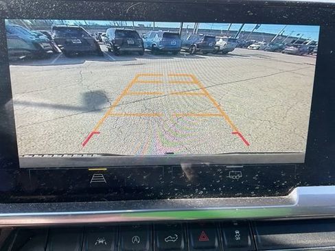 Used 2022 Chevrolet Silverado 1500 LT image 6