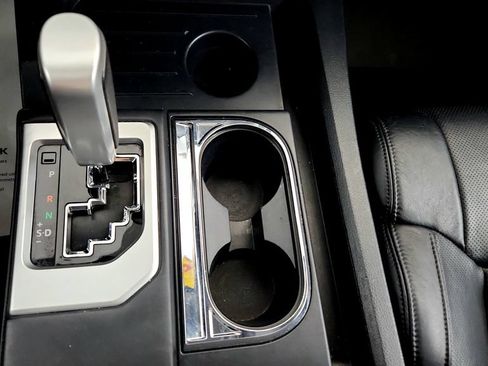 Used 2019 Toyota Tundra Platinum AWD/4WD image 28