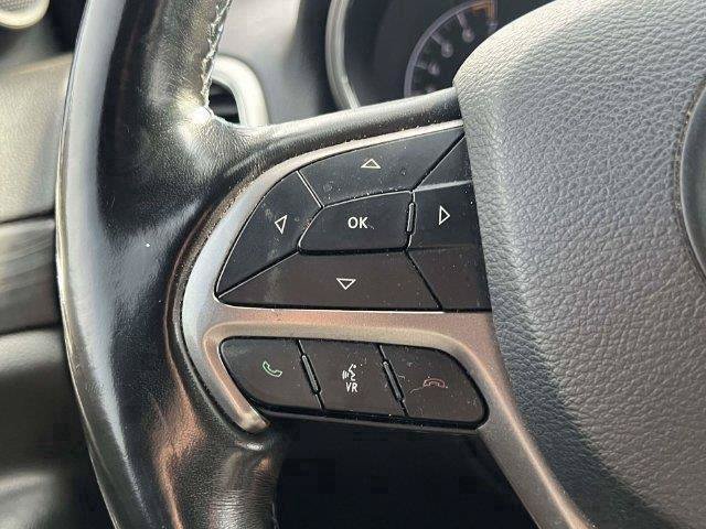 Used 2020 Jeep Grand Cherokee Laredo AWD/4WD image 28