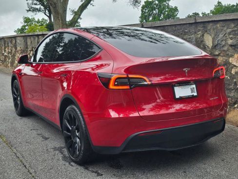 Used 2022 Tesla Model Y Long Range AWD/4WD image 13