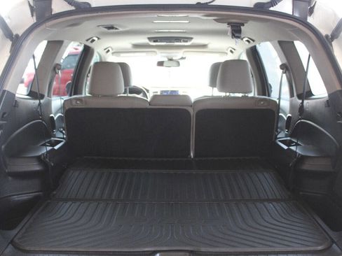 Used 2017 Honda Pilot Touring image 14