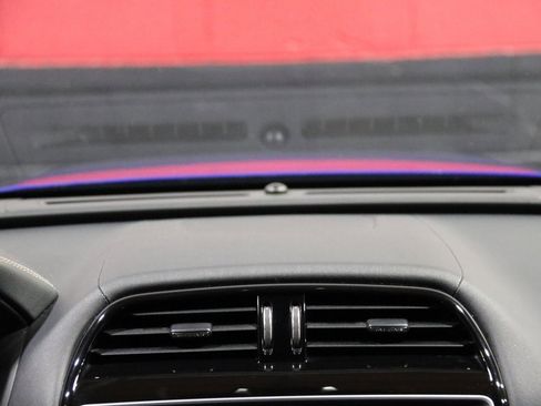 Used 2019 Jaguar F-PACE S image 57