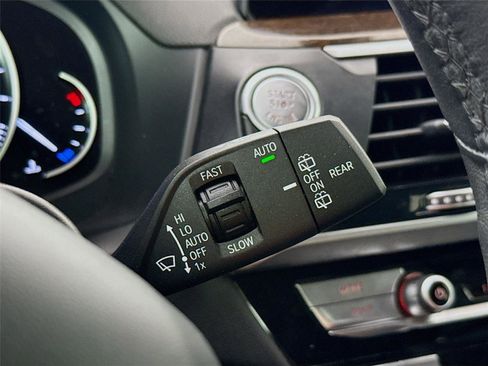 Used 2020 BMW X3 sDrive30i w/ Driving Assistance Package image 9