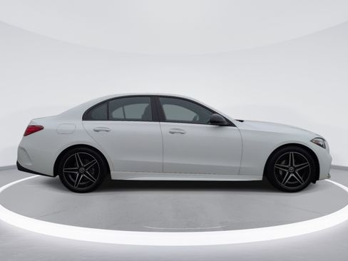 Used 2023 Mercedes-Benz C 300 4MATIC Sedan image 4