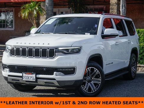 Used 2022 Jeep Wagoneer Series III w/ Rear Seat Video Group 1 AWD/4WD image 4